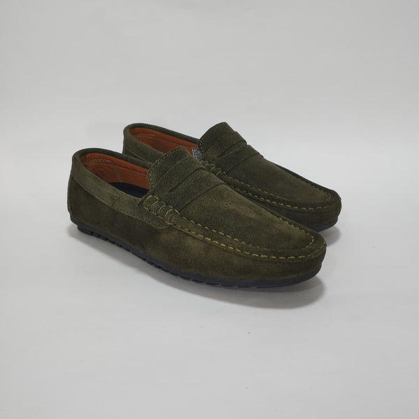 Apaches y Mocasines de Cuero