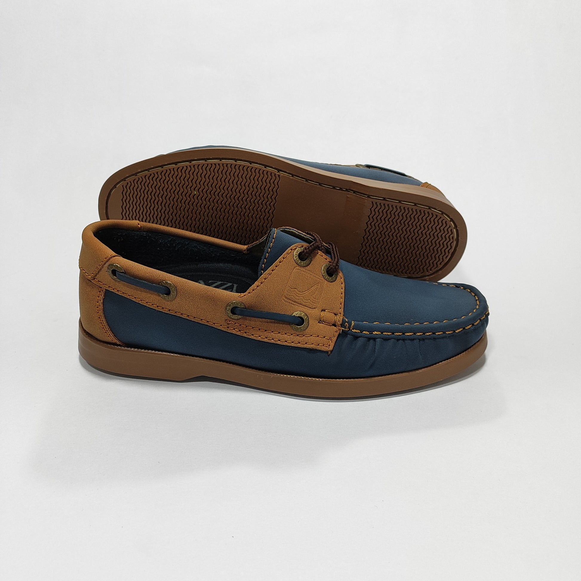 Par de zapatos apache azul x miel, vista posterior/lateral