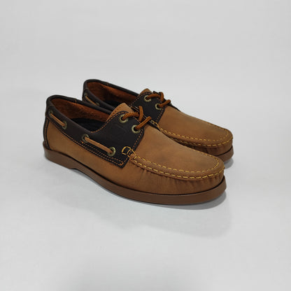 Zapato apache miel con laterales café, vista tres cuartos