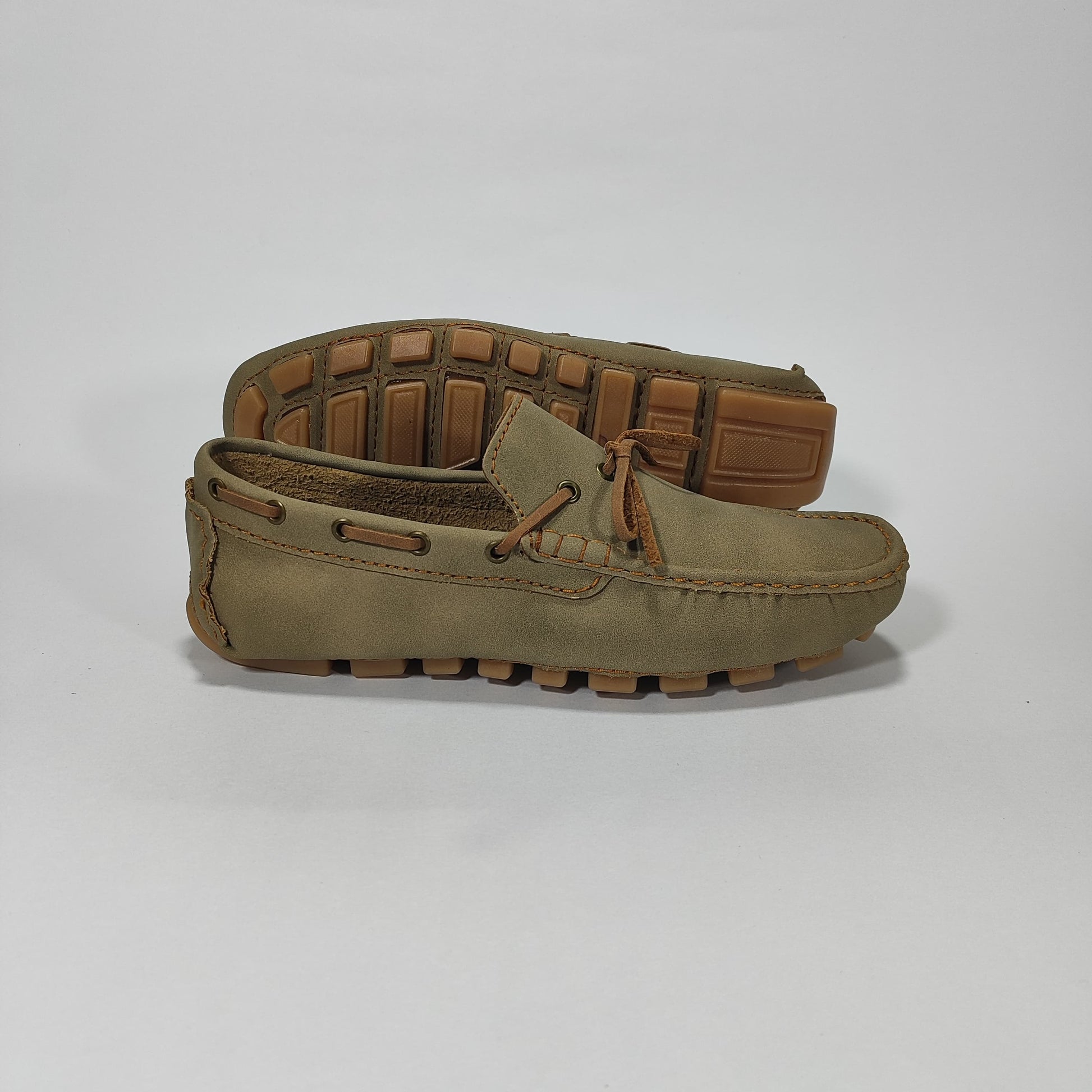 Par De Mocasines Arena Con Cordones, vista posterior/lateral