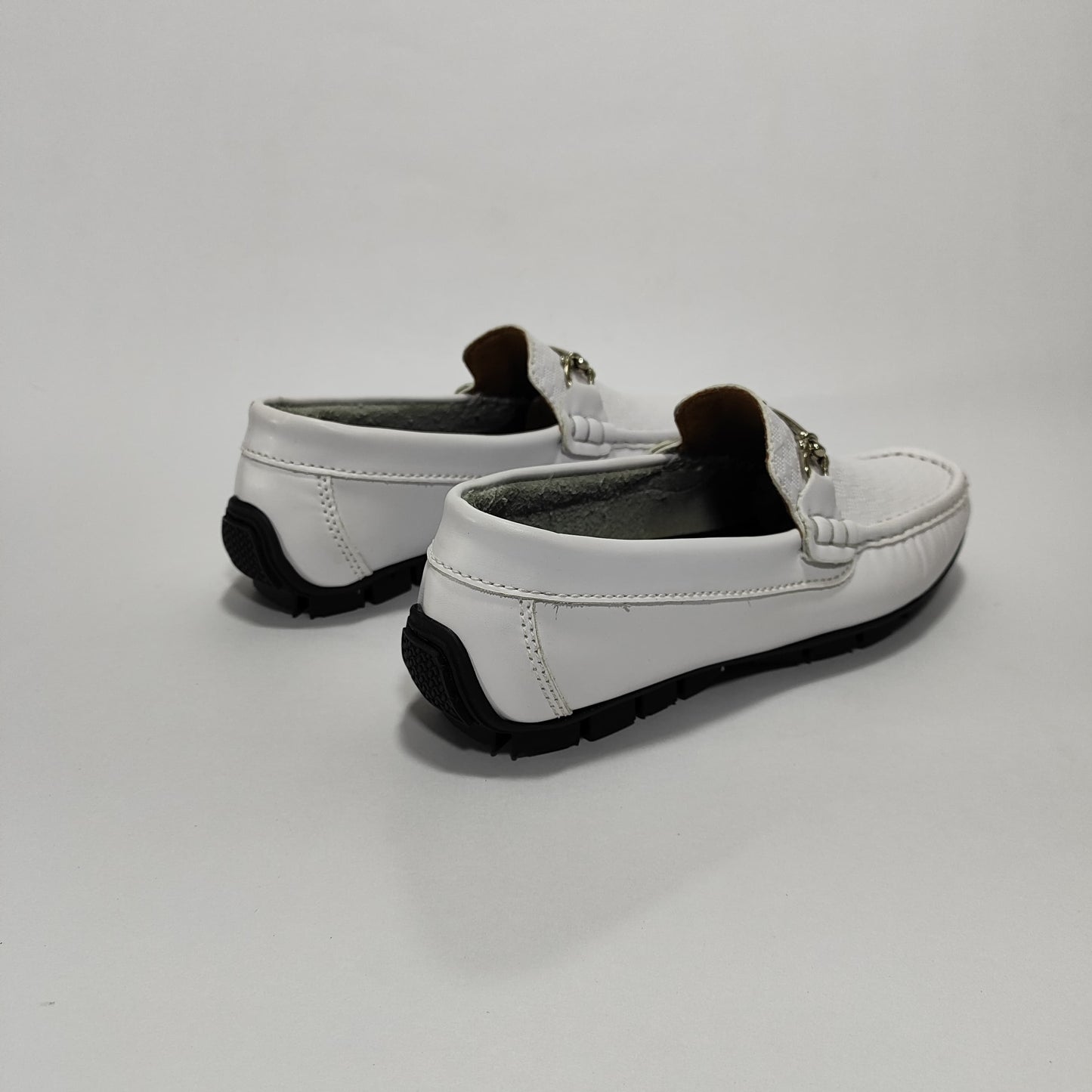 mocasin 209-1 blanco rep basecuero Carazzi23