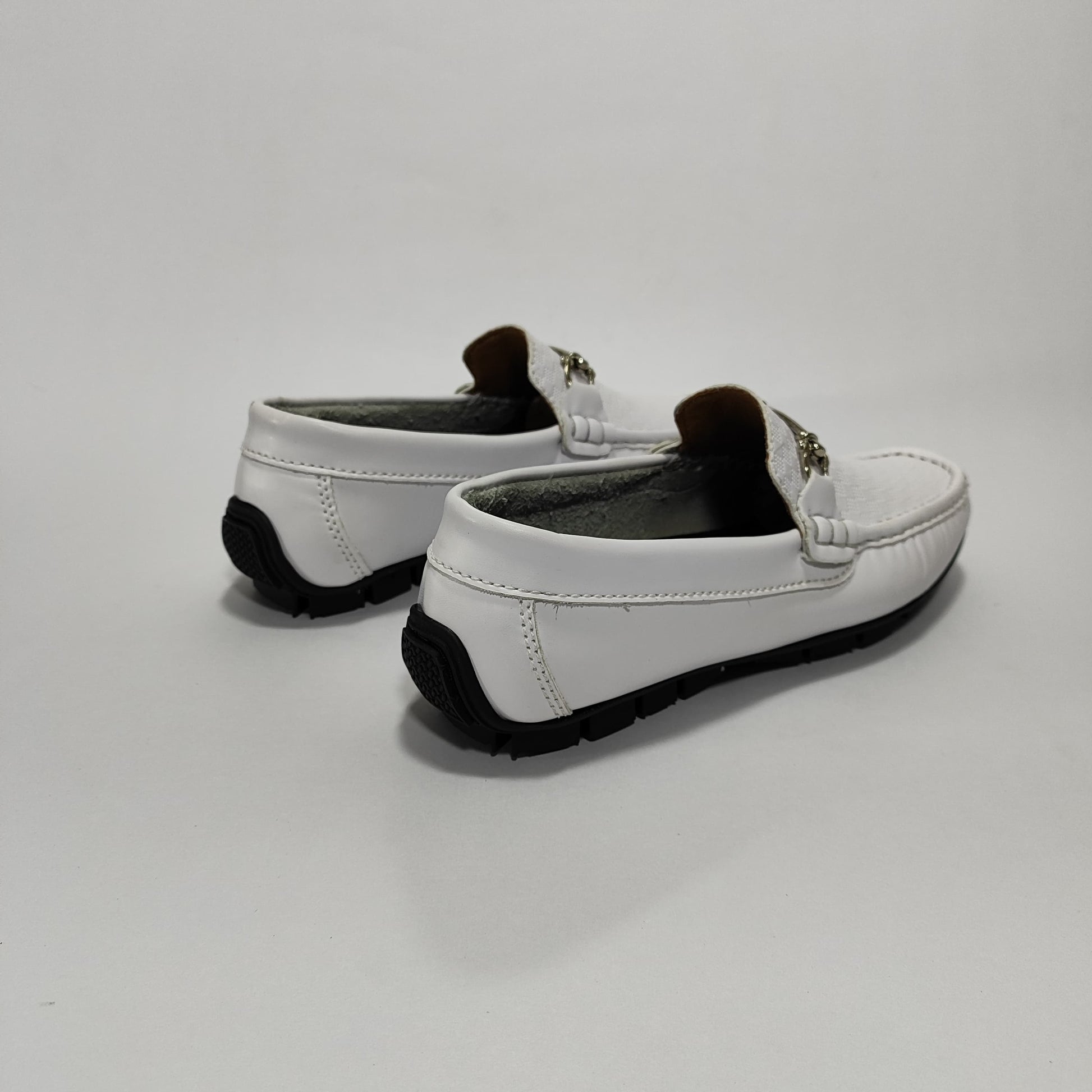 mocasin 209-1 blanco rep basecuero Carazzi23
