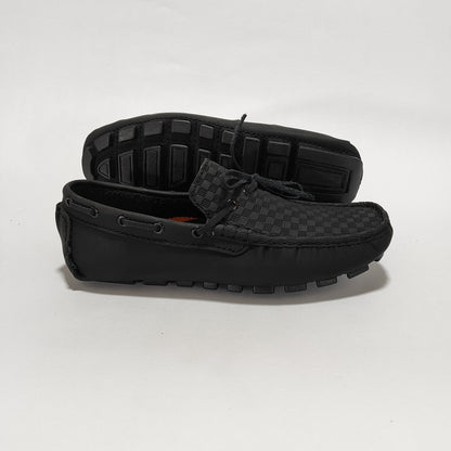 Mocasín negro con textura (208 Rep), vista posterior/lateral