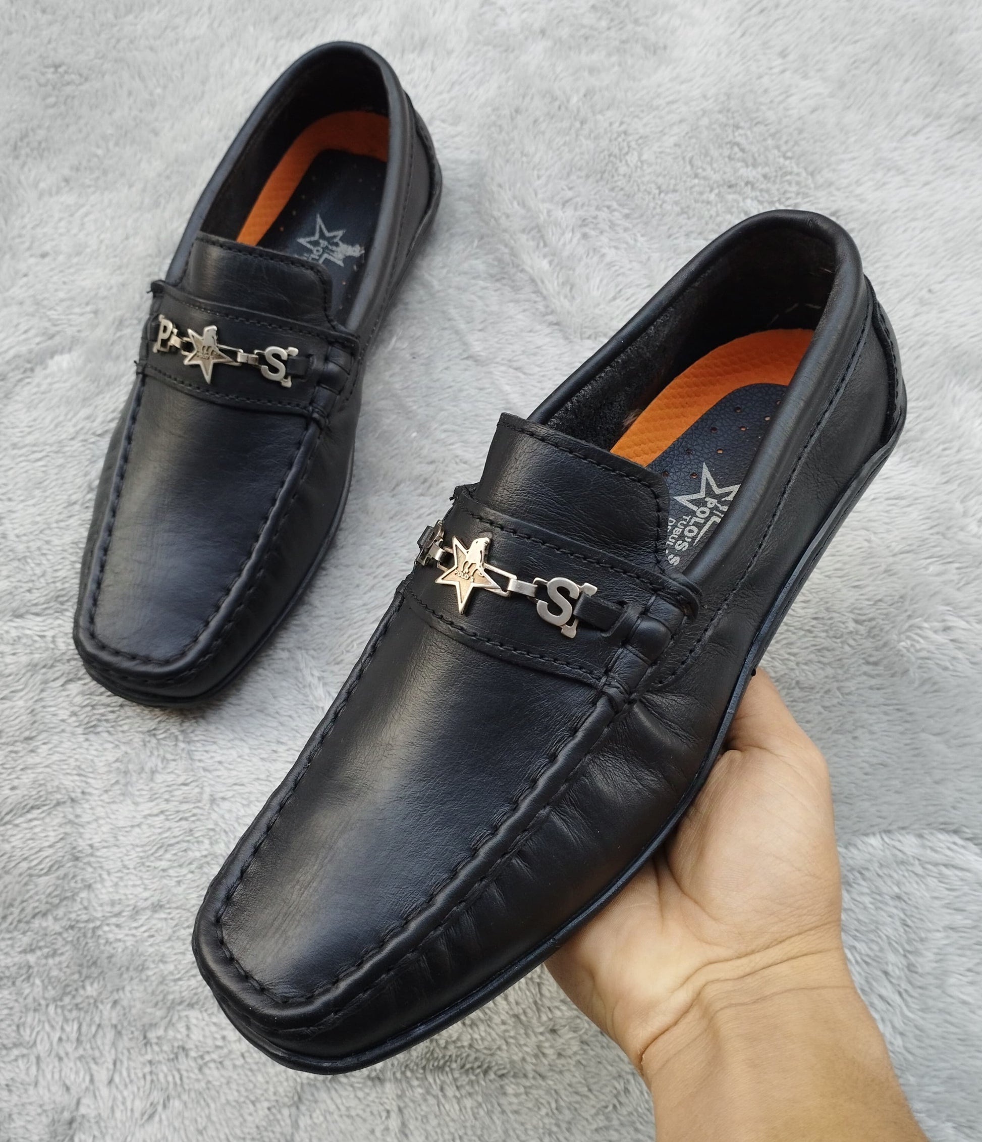 mocasin 214 negro cuero Carazzi23